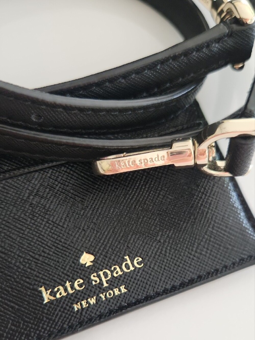 kate spade Saffiano Leather Crossbody with Gold Chain..like New! Plus Card Case! - Picture 5 of 7